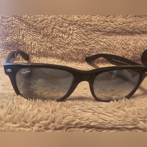 Ray-Ban NEW WAYFARER CLASSIC